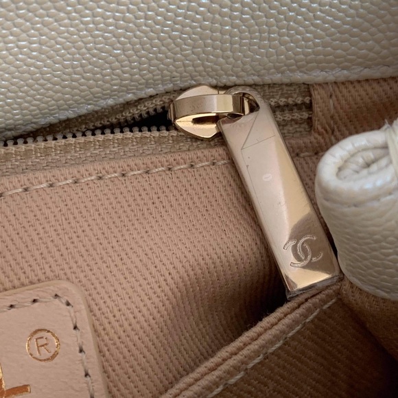 ❌❌Sold❌❌Extra Mini Coco Handle Iridescentwhite - Picture 15 of 16